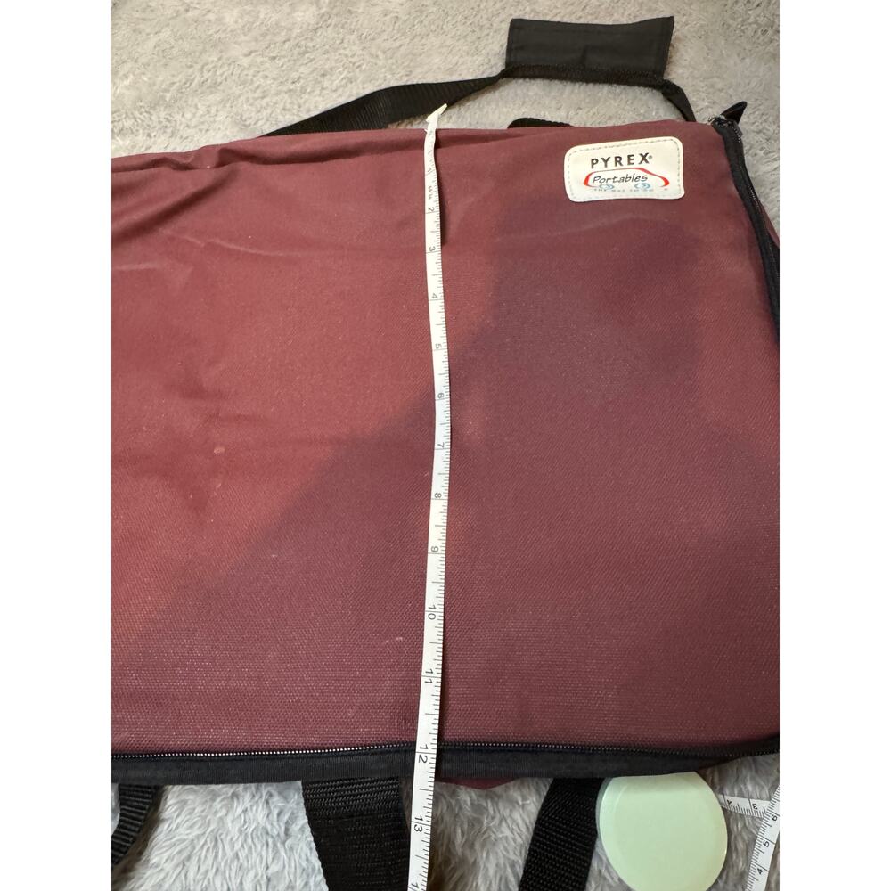 Pyrex Portables Large Casserole Carrying Bag Cold Hot Pockets 12x16" Maroon - Picture 6 of 7